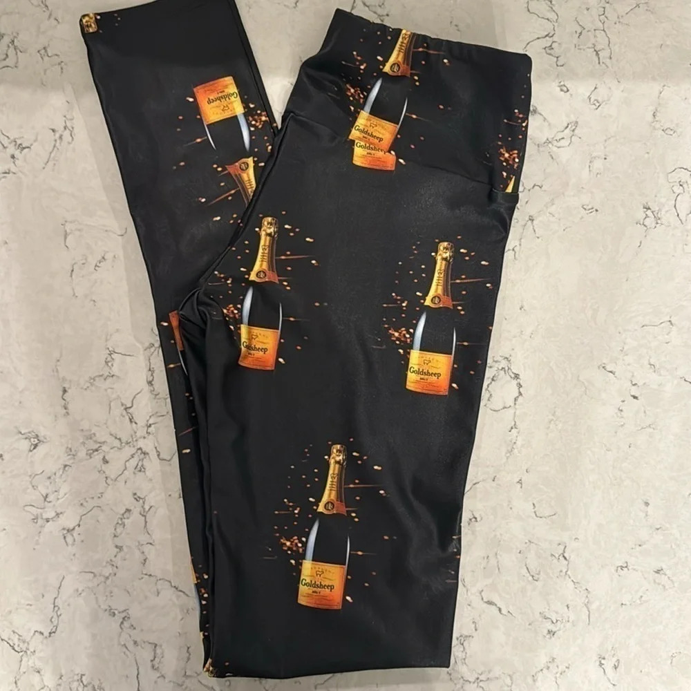 Gold sheep cycling pants. Like New. Sz Small